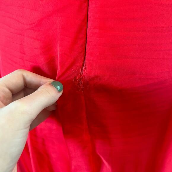 Mac Duggal 65126 Cherry Red Gala Prom Gown Dress Formal Elegant Beaded Size 0 - Picture 8 of 10